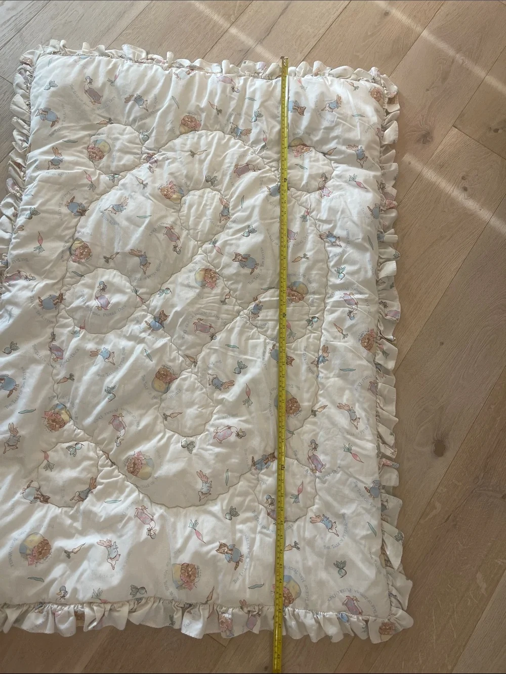 VINTAGE 1990’s Beatrix Potter Peter Rabbit baby crib comforter